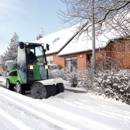CR2260 city ranger in use snow clearance
