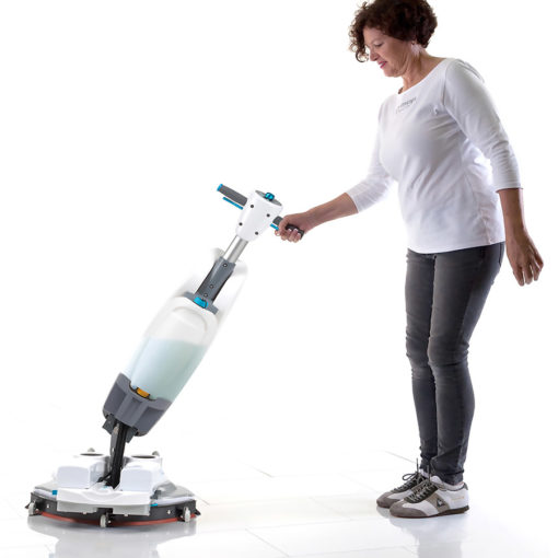 i-mop XL floor scrubber flexibility